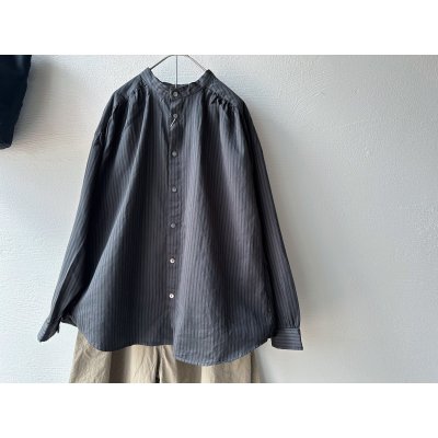 画像3: prit サテンダブルストライプ スタンドカラーギャザーブラウス【クリックポスト（185円）発送可能】