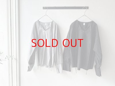 画像1: nouvelles du paradis ミニチェックドライワッシャー チョーカーネックブラウス【クリックポスト（185円）発送可能】