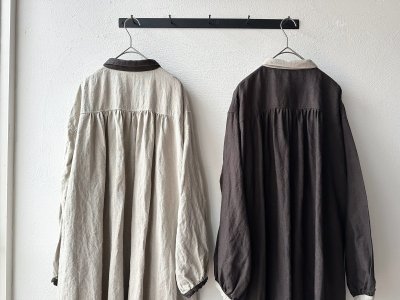 画像11: Luminaes ベルギーリネンキャンバス チビ襟バイカラーギャザーOP