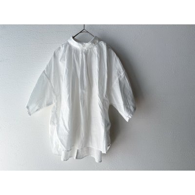 画像3: Veritecoeur バックボタンブラウス