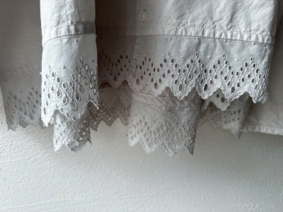 画像15: grin 綿麻ダンプテールレースシャツ【クリックポスト(185円)発送可能】