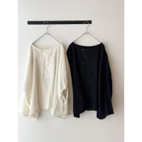 Veritecoeur ヘンリーネックシャツ