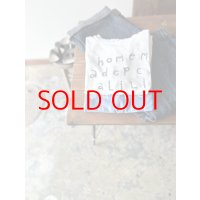 NATURAL LAUNDRY シャンカールミニモックフォントTシャツ