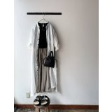 [black , gray /予約7月下旬再入荷] Luminaes 手染めリネン ７分袖ワイドシャツワンピース
