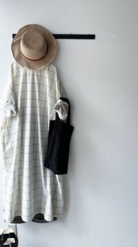 prit 30/1綿麻ウィンドウペンチェック ５分袖Vネックワンピース