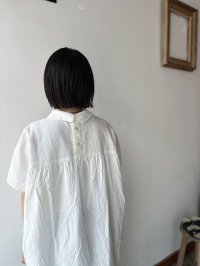 prit 綿麻平織 スリーブレス衿付きプルオーバー