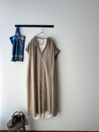 NATURAL LAUNDRY 80タイプライター ギャザーワンピース