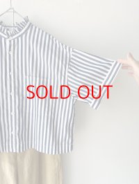 nouvelles du paradis ストライプクロス フリル衿ワイドブラウス【クリックポスト（185円）発送可能】