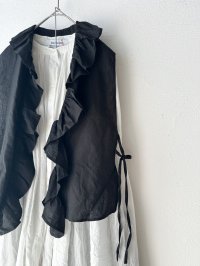 Véritécoeur Frill Vest