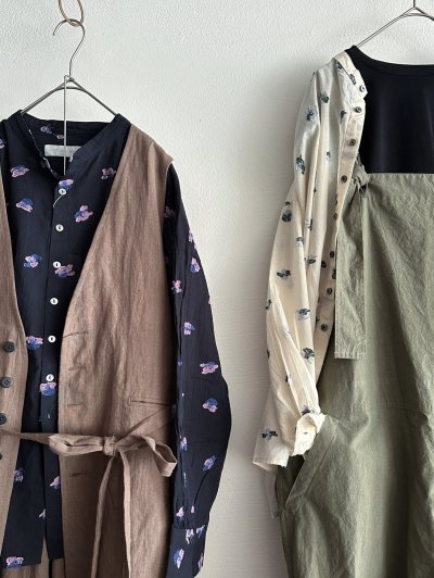 画像1: nouvelles du paradis カットジャガード スタンドカラーブラウス