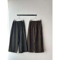 prit 40/1 キャラメルコール小花プリント ワイドパンツ