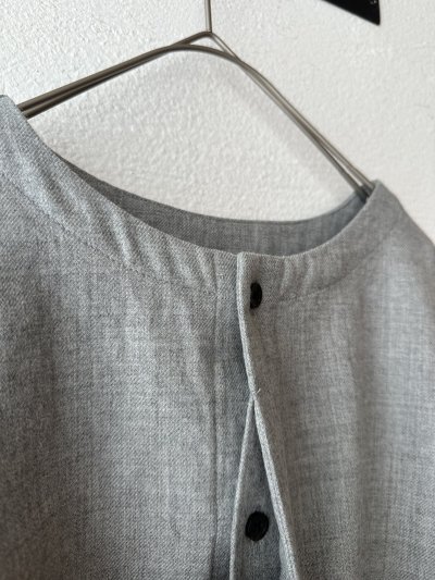 画像8: prit 2/48ウール綾織 ノーカラーブラウス