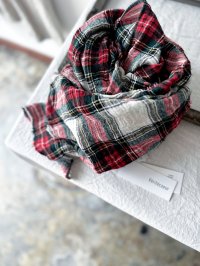 Véritécoeur Checked Gauze Stole