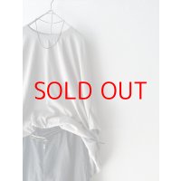 Véritécoeur ユニセックスオーバーサイズTEE