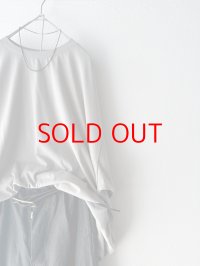 Véritécoeur ユニセックスオーバーサイズTEE