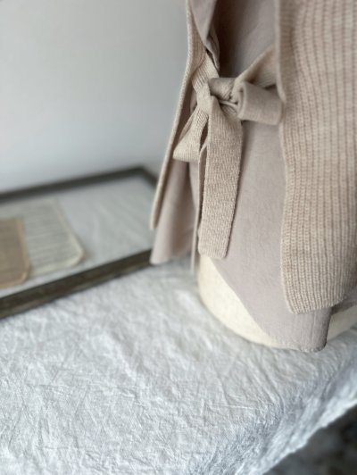 画像9: prit 2/15ラムウール7G片畦編み サイドリボンベスト