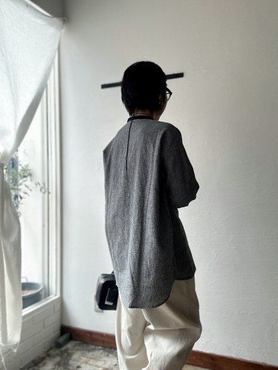 画像2: Luminaes 綿麻千鳥 バイカラーロングシャツ