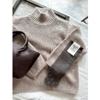 Véritécoeur ハンドニットハイネックプルオーバー