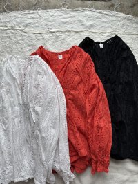 grin ボラーレース ギャザープルオーバー