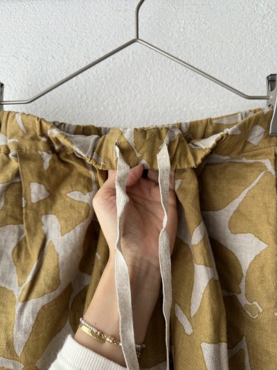 画像6: prit 60/1 リネンシーチングビッグフラワープリント タックイージーパンツ