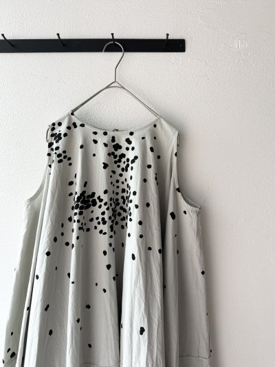 画像2: Veritecoeur ペイント柄サークルワンピース