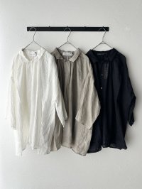 Véritécoeur リネンギャザーブラウス
