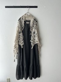 Vlas Blomme タッセルバテンレースショール