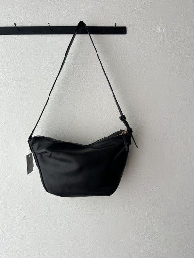 画像1: POMTATA OBIQUE SHOULDER M