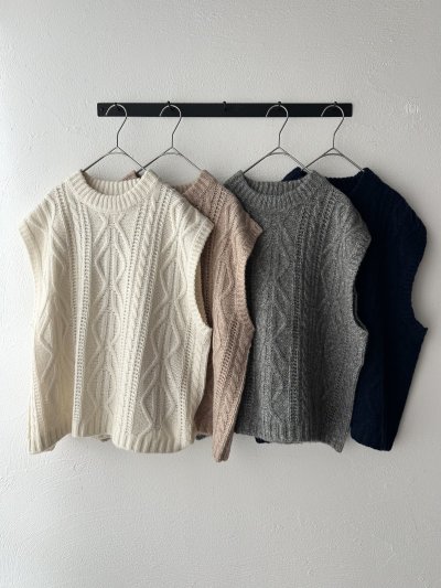 画像1: NATURAL LAUNDRY コットンウールメランジ ケーブルニットベスト