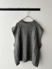 画像4: NATURAL LAUNDRY コットンウールメランジ ケーブルニットベスト (4)