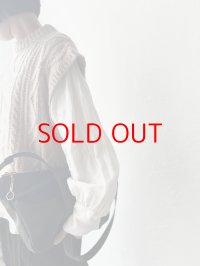 POMTATA OBIQUE SHOULDER M