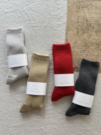 en lille ゆりかご ウールミドル丈ソックス  (23~25cm) 