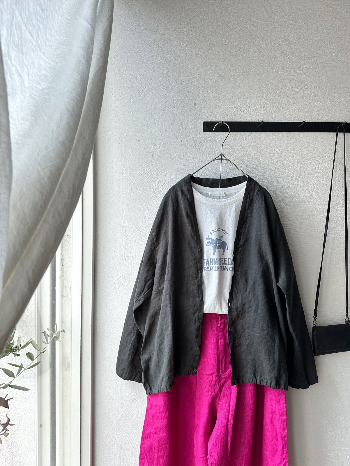 NATURAL LAUNDRY  シャンカール ファームプリント半袖Tシャツ