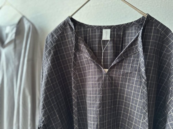 画像5: nouvelles du paradis ミニチェックドライワッシャー チョーカーネックブラウス【クリックポスト(185円)発送可能】 (5)