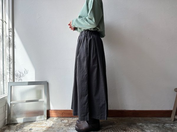 画像4: prit サテンダブルストライプ タックスカート【レターパックプラス（600円）発送可能】 (4)