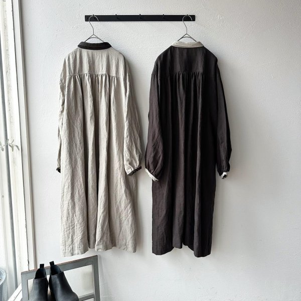 画像10: Luminaes ベルギーリネンキャンバス チビ襟バイカラーギャザーOP (10)