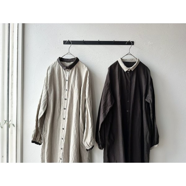 画像9: Luminaes ベルギーリネンキャンバス チビ襟バイカラーギャザーOP (9)