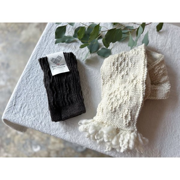 画像2: NISHIGUCHI KUTSUSHITA ウール縄柄ハンドウォーマー (2)