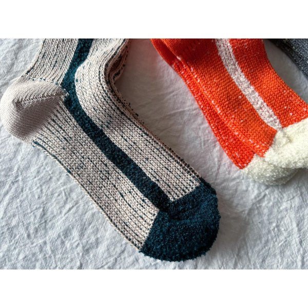 画像2: meri ja kuu(メリヤクー) 色の輪郭(配色)【3足までクリックポスト(185円) 】 (2)