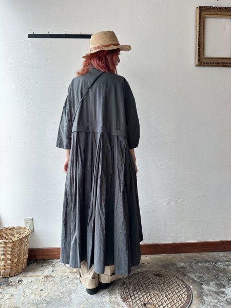 画像2: Veritecoeur ボックスタック切替ワンピース (2)