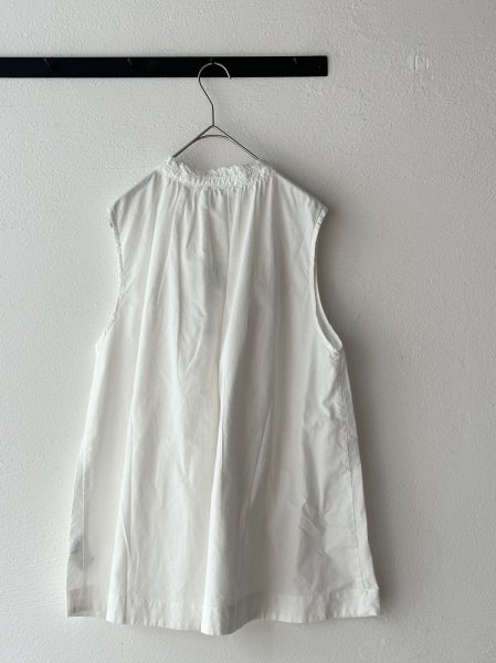 画像17: grin キャンブリックフリルノースリシャツ【クリックポスト（185円）発送可能】 (17)