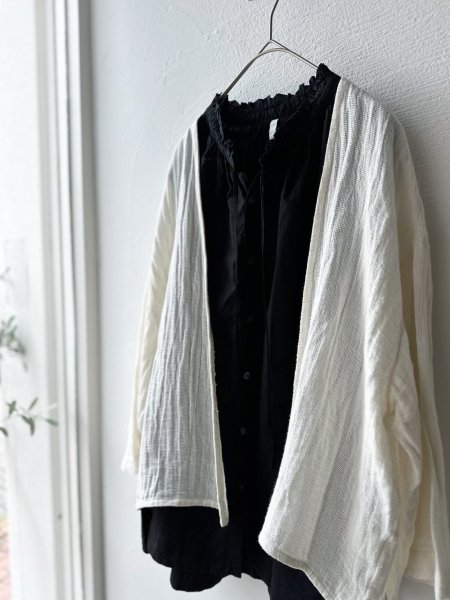 画像9: grin キャンブリックフリルノースリシャツ【クリックポスト（185円）発送可能】 (9)