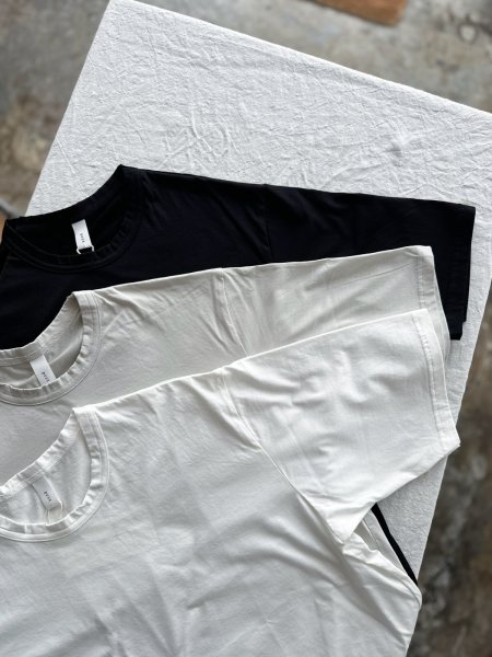 画像1: prit 70/2コンパクト天竺 クルーネックTシャツ (1)