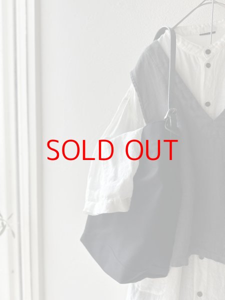 画像2: prit フレンチリネン ドビークロス Vネックプルオーバーベスト (2)