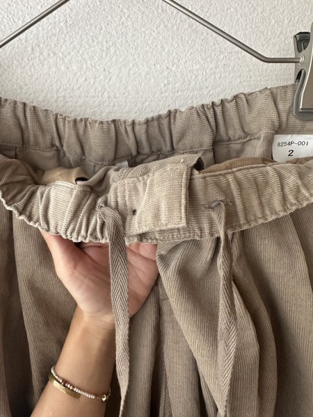 画像8: grin 18wコーデュロイ タックラインパンツ (8)