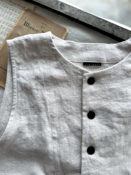 画像10: Luminaes 起毛リネン クルーベスト (10)