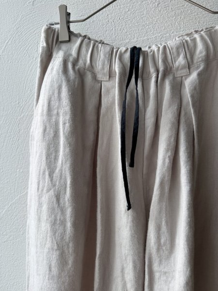 画像9: Luminaes 起毛リネン タックバレルPT (9)