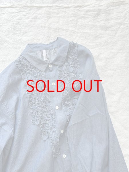 画像2: grin INDIAデニムボイル 三角フリルシャツ (2)