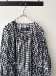 画像2: Véritécoeur ギンガムチェックカシュクールブラウス (2)