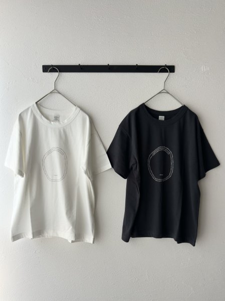 画像2: nouvelles du paradis トロワ天竺 デイリープリントT【クリックポスト（185円）発送可能】 (2)